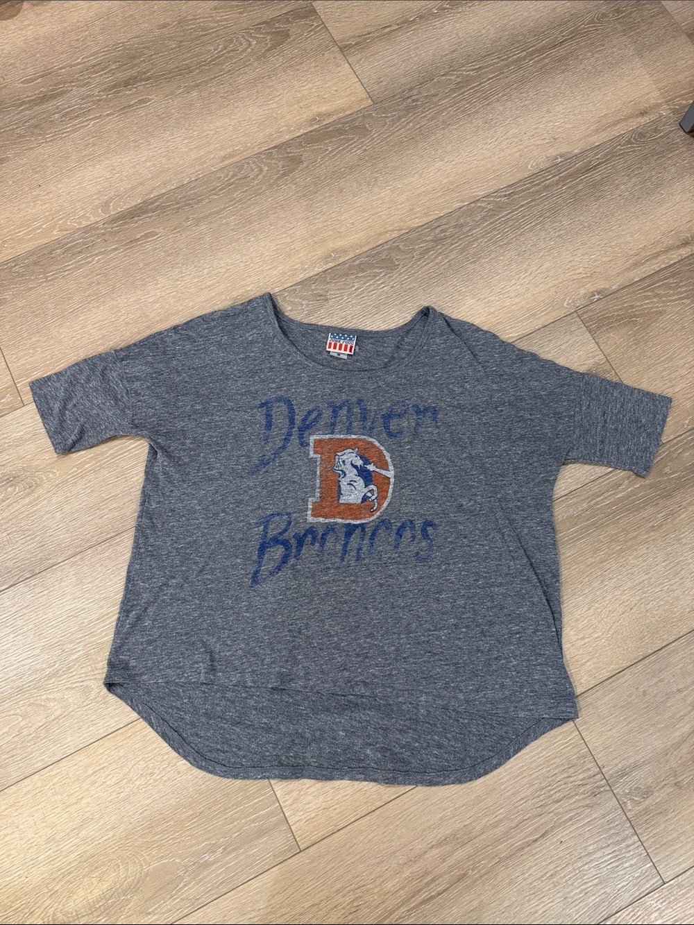 Junk Food Denver Broncos Gray Graphic T-shirt Top M
